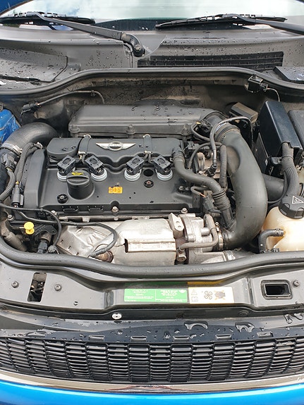 MINI Cooper S 5 of 6