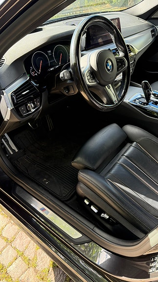 BMW 530d 6 of 16