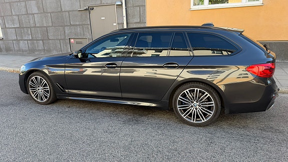 BMW 530d 2 of 16
