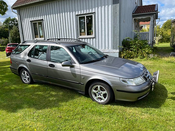 Saab 9-5 2 of 3