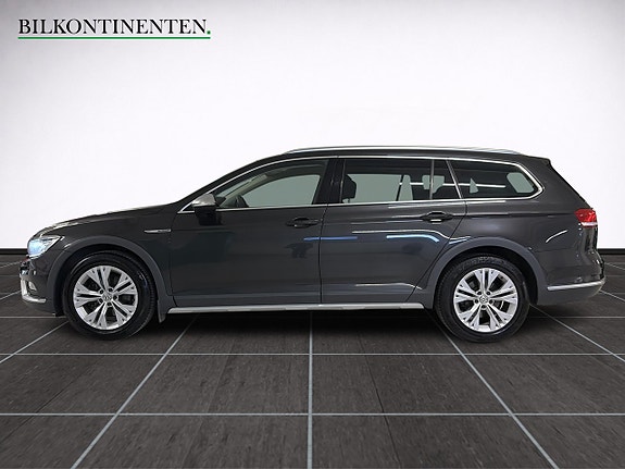 Volkswagen Passat Alltrack 7 of 16