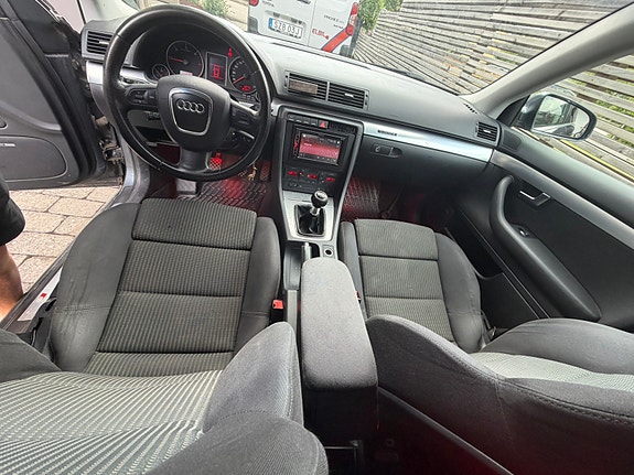 Audi A4 6 of 8