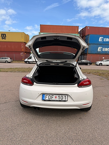 Volkswagen Scirocco 8 of 15