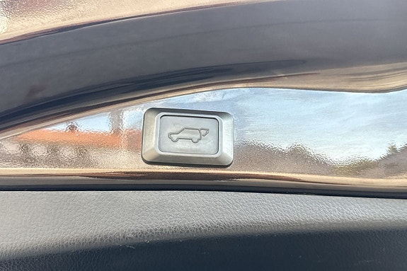 Toyota RAV4 23 of 30