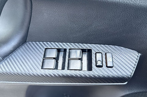 Toyota RAV4 29 of 30