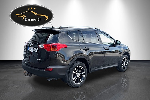 Toyota RAV4 6 of 30