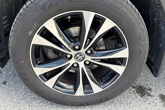 Toyota RAV4 24 of 30