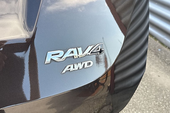 Toyota RAV4 21 of 30