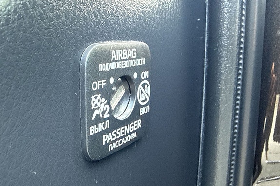 Toyota RAV4 26 of 30