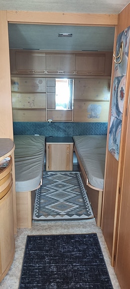 Adria Unica 562 UL 5 of 11