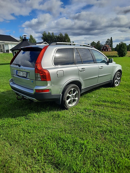 Volvo XC90 3 of 6
