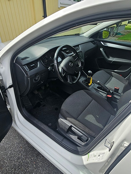 Skoda Octavia 5 of 8