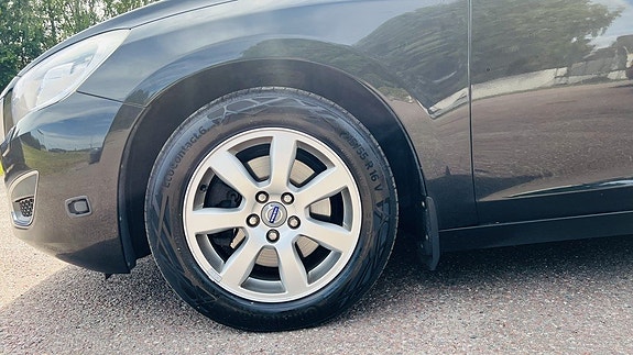Volvo V60 10 of 24