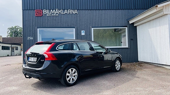 Volvo V60 13 of 24