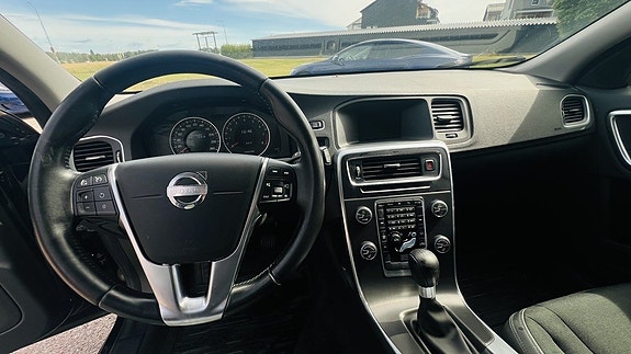 Volvo V60 19 of 24