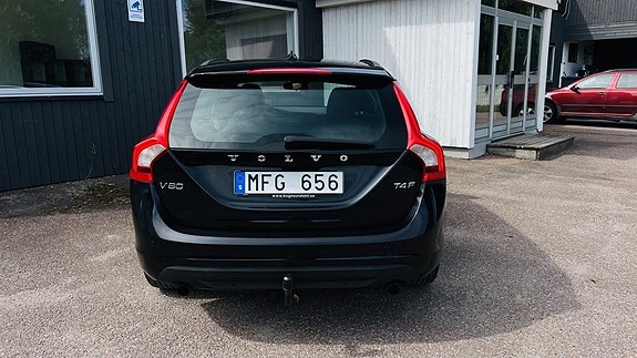 Volvo V60 12 of 24