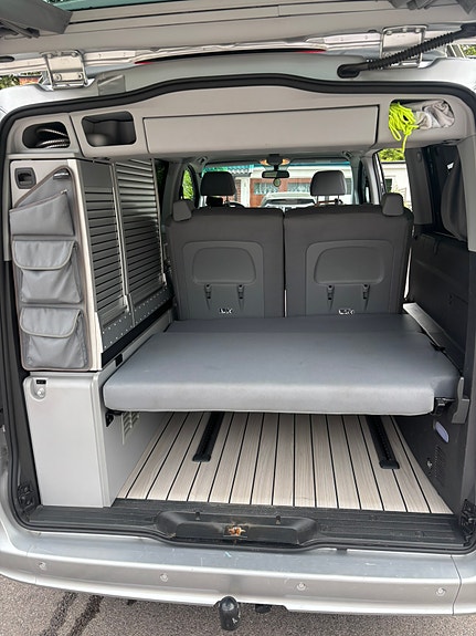 Mercedes-Benz Viano Marco Polo CDI 14 of 16