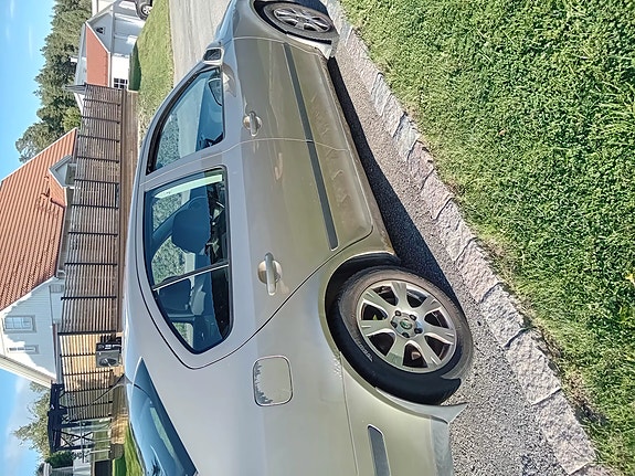 Skoda Octavia 3 of 7
