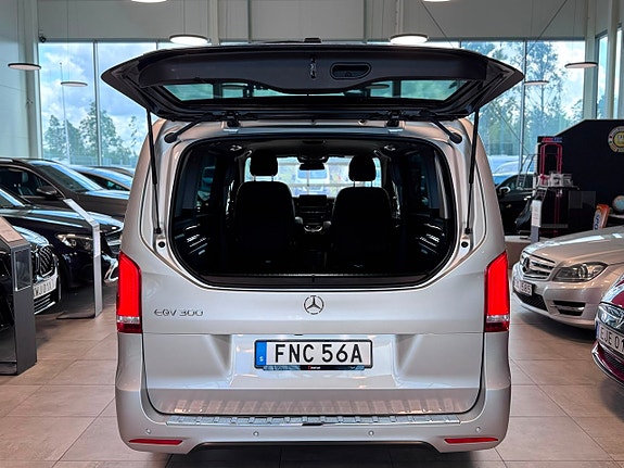 Mercedes-Benz EQV300 7 of 20
