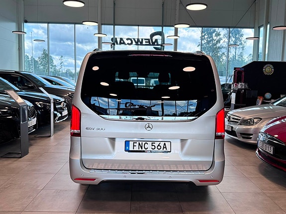 Mercedes-Benz EQV300 5 of 20