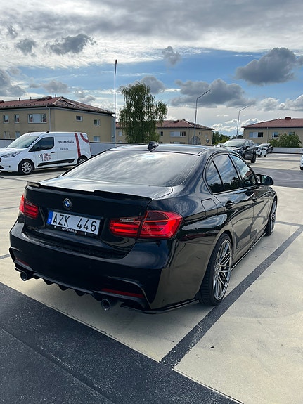 BMW 318d 5 of 11