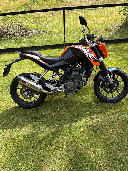 KTM 125 Duke 4 of 8