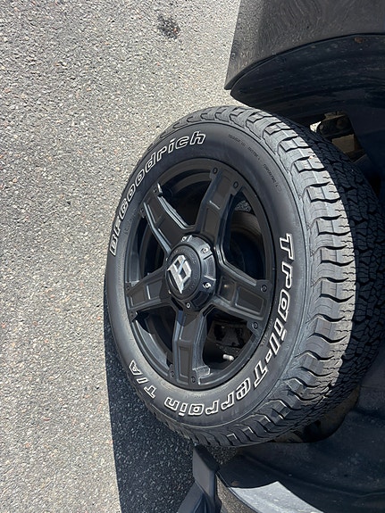 Chevrolet Suburban 18 of 21