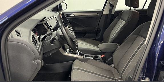 Volkswagen T-Roc 4 of 21
