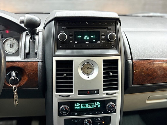 Chrysler Grand Voyager 19 of 23