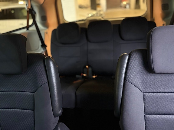 Chrysler Grand Voyager 13 of 23