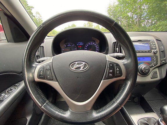 Hyundai i30 9 of 14