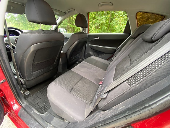 Hyundai i30 8 of 14