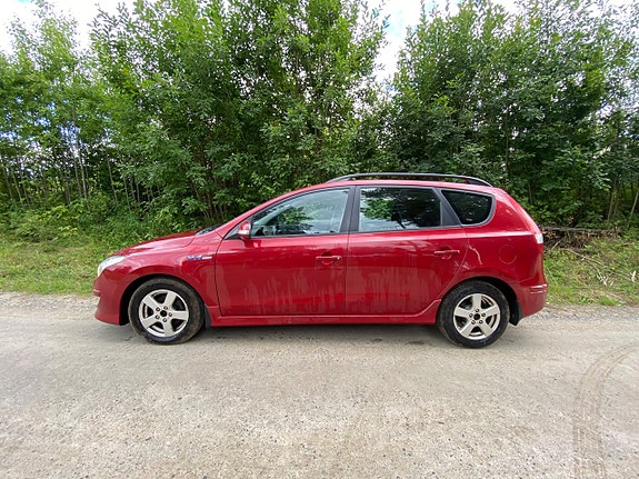Hyundai i30 3 of 14