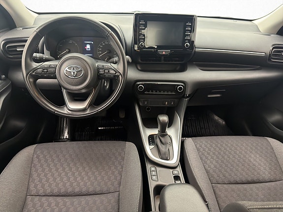 Toyota Yaris 10 of 23
