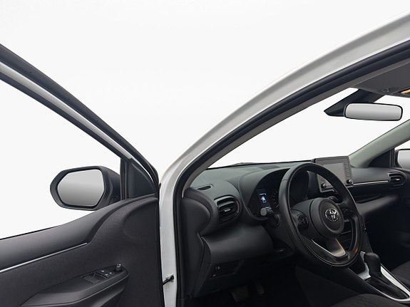 Toyota Yaris 8 of 23