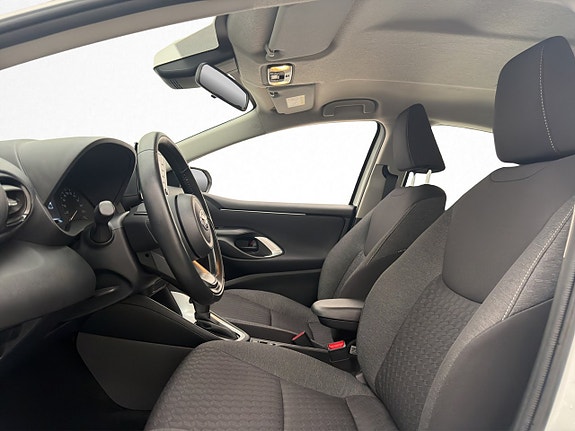 Toyota Yaris 9 of 23
