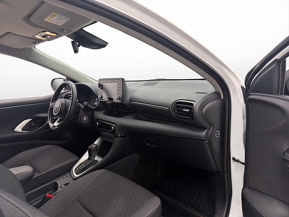 Toyota Yaris 12 of 23
