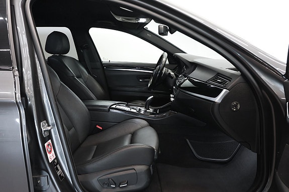 BMW M550d 10 of 17