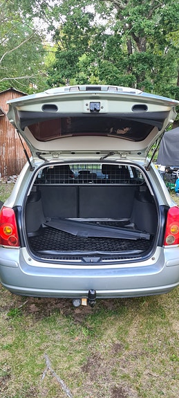 Toyota Avensis 5 of 8