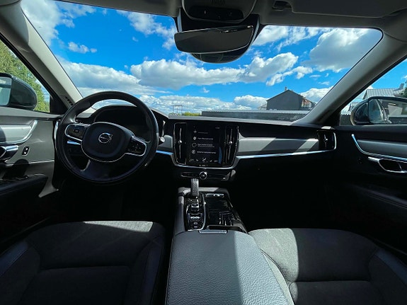 Volvo V90 14 of 26