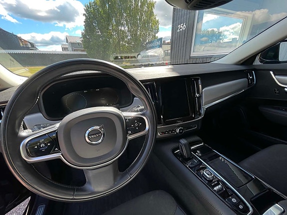 Volvo V90 19 of 26