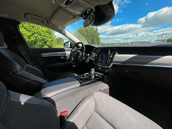 Volvo V90 17 of 26