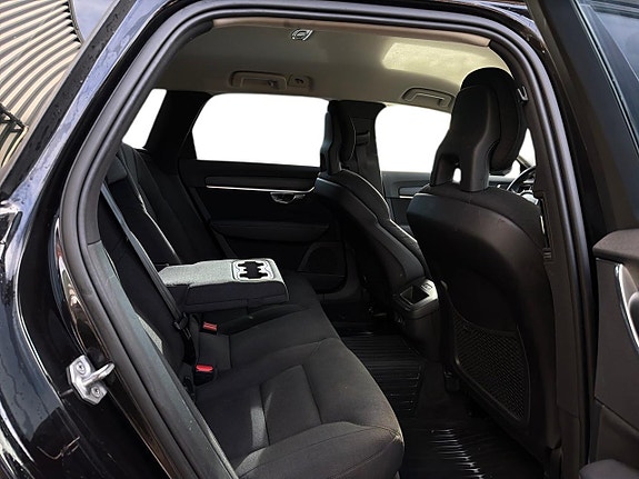 Volvo V90 10 of 22