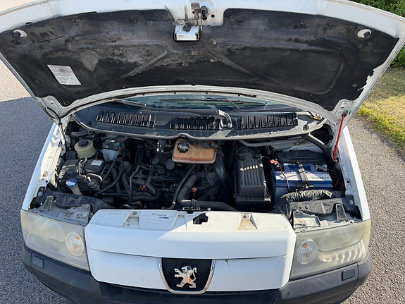 Peugeot Expert 8 of 10