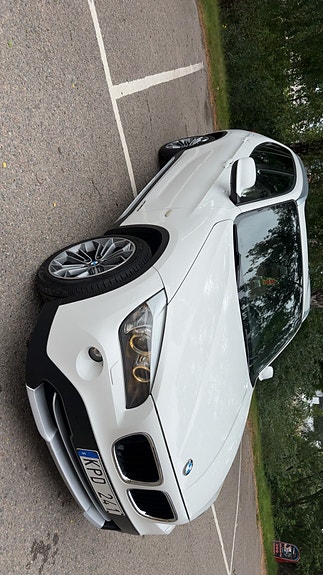 BMW X1 4 of 8