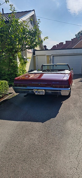 Chevrolet Impala 2 of 5