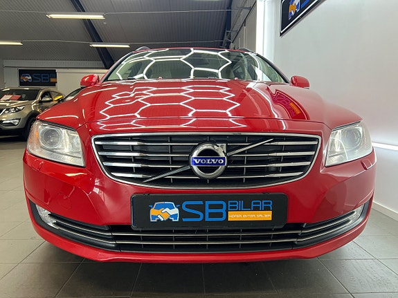 Volvo V70 8 of 27