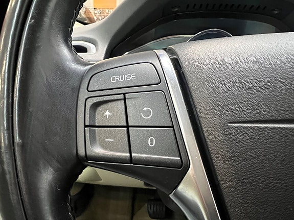Volvo V70 19 of 27