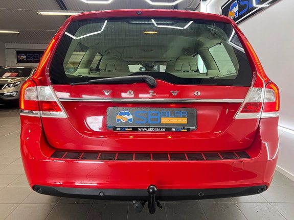 Volvo V70 4 of 27