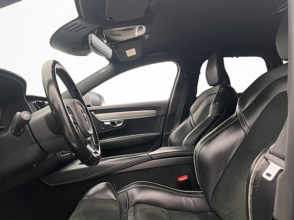 Volvo V90 11 of 30